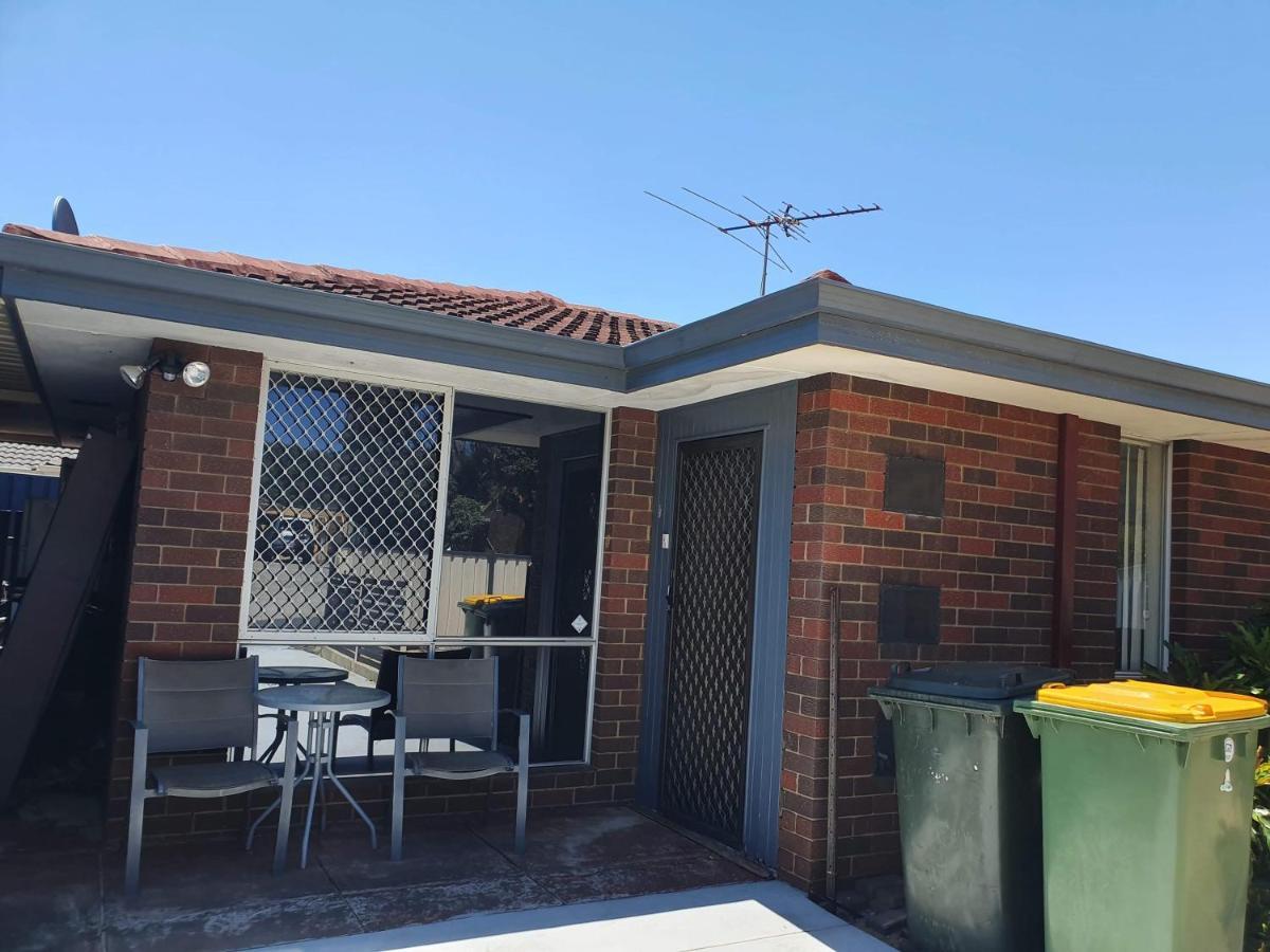 Airport Budget Room Perth Exterior foto